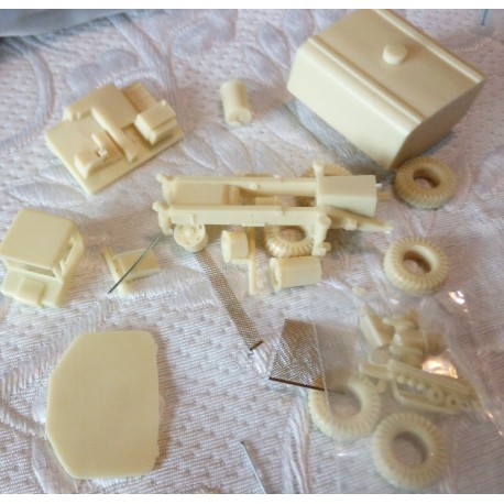 CHO804 - caterpillar 769B WATER TANK KIT/ 1/87eme 